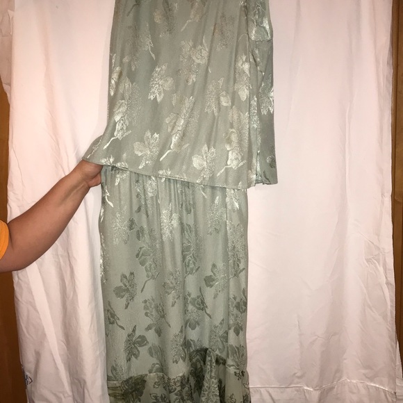 Green dress - Picture 2 of 3